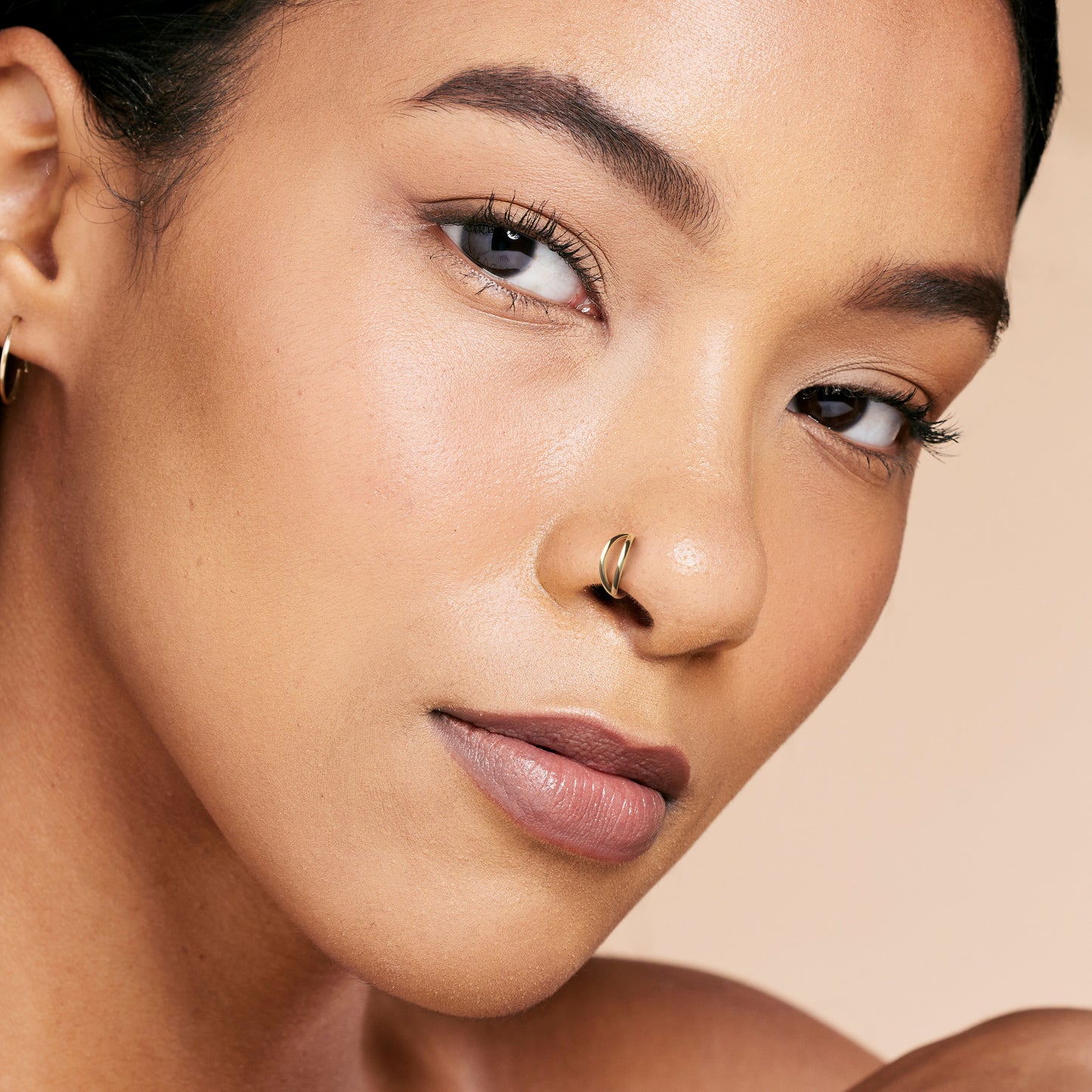 Solid Gold Double Illusion Seamless Hoop