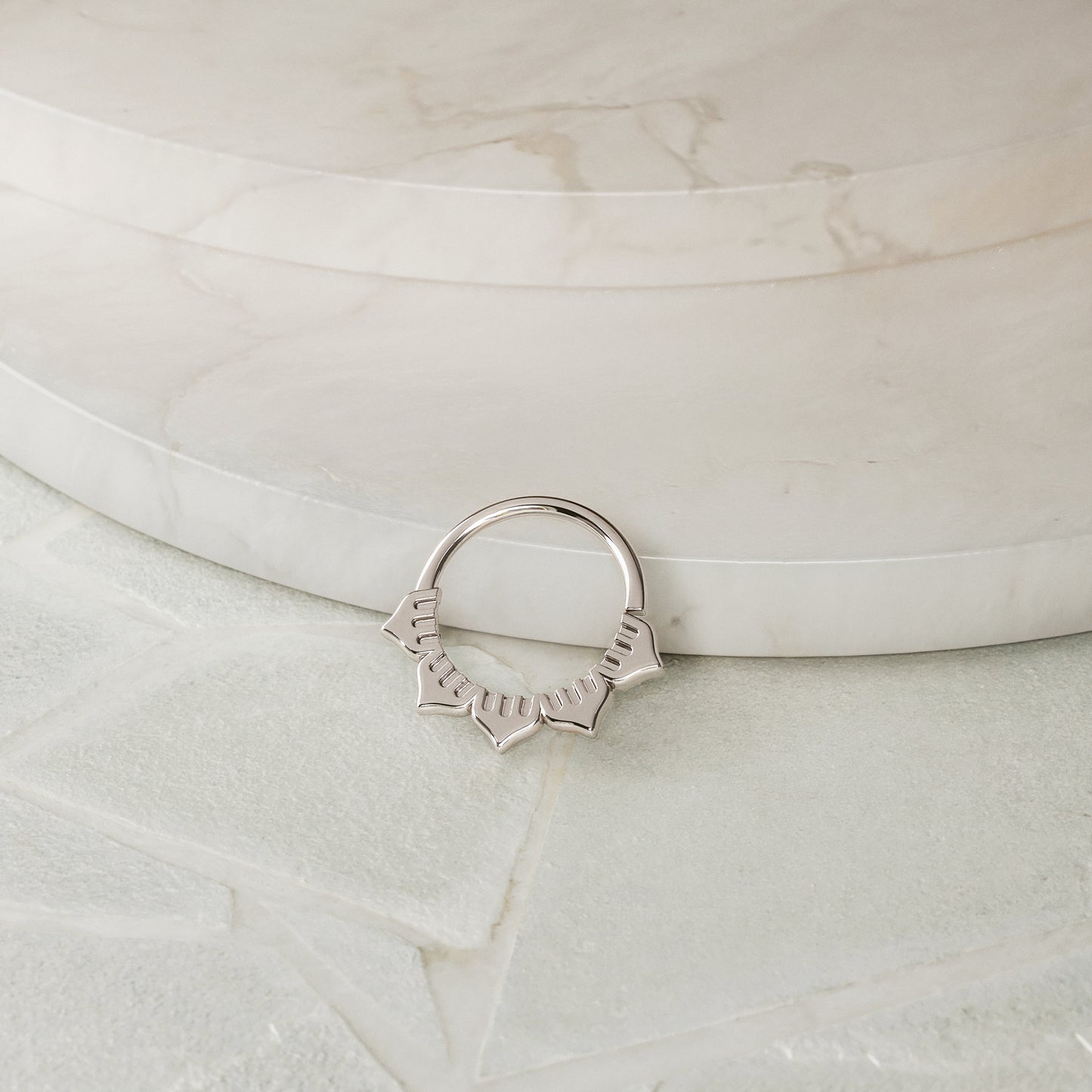Solid Gold Lotus Seamless Hoop